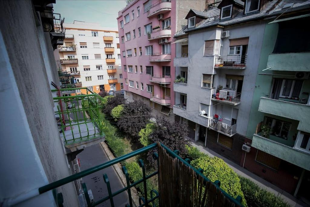 Parisian Soul In The Heart Of بودابست المظهر الخارجي الصورة