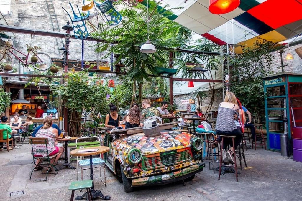 Parisian Soul In The Heart Of بودابست المظهر الخارجي الصورة